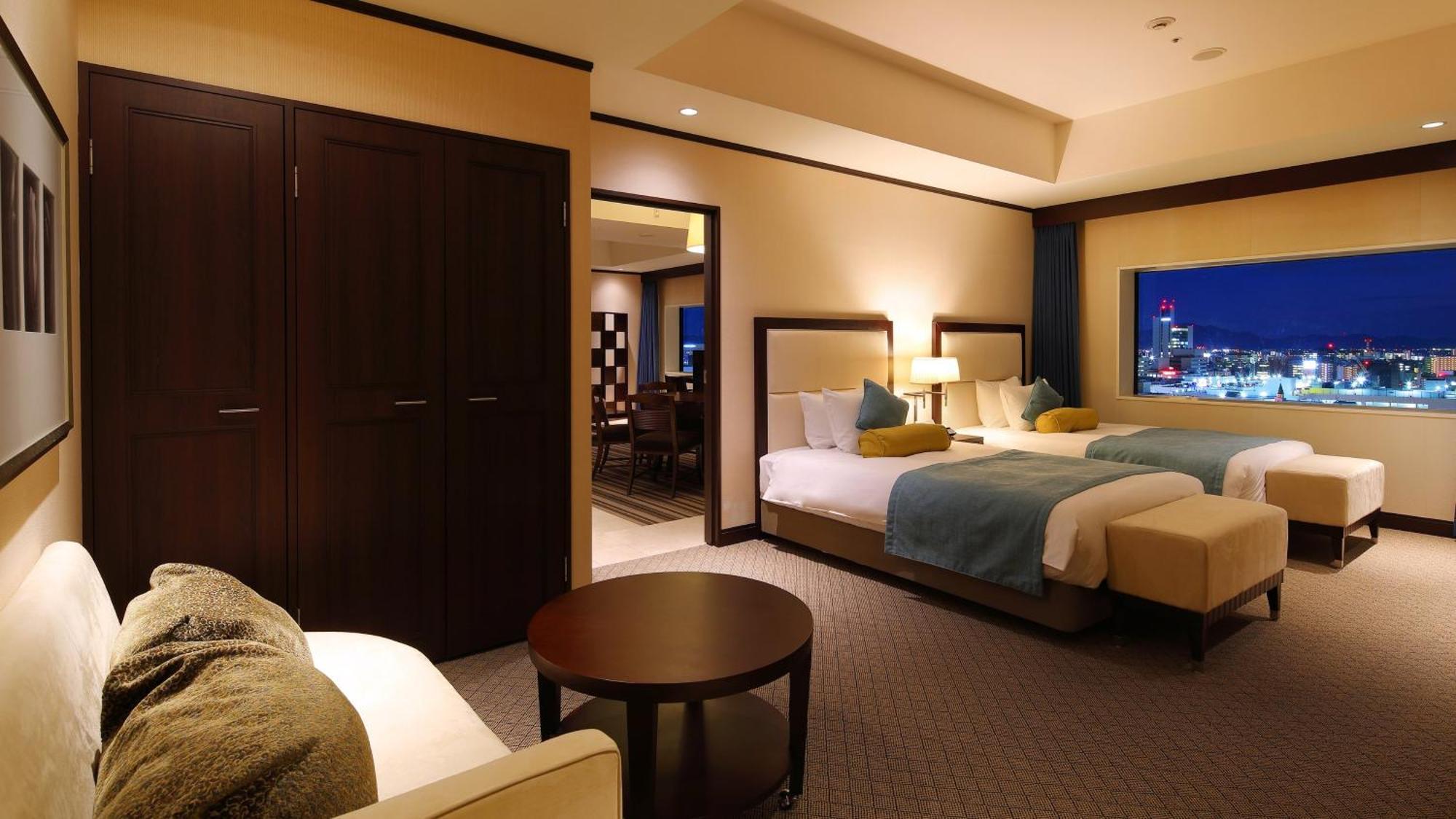 Ana Crowne Plaza Okayama By Ihg Hotel Exterior foto