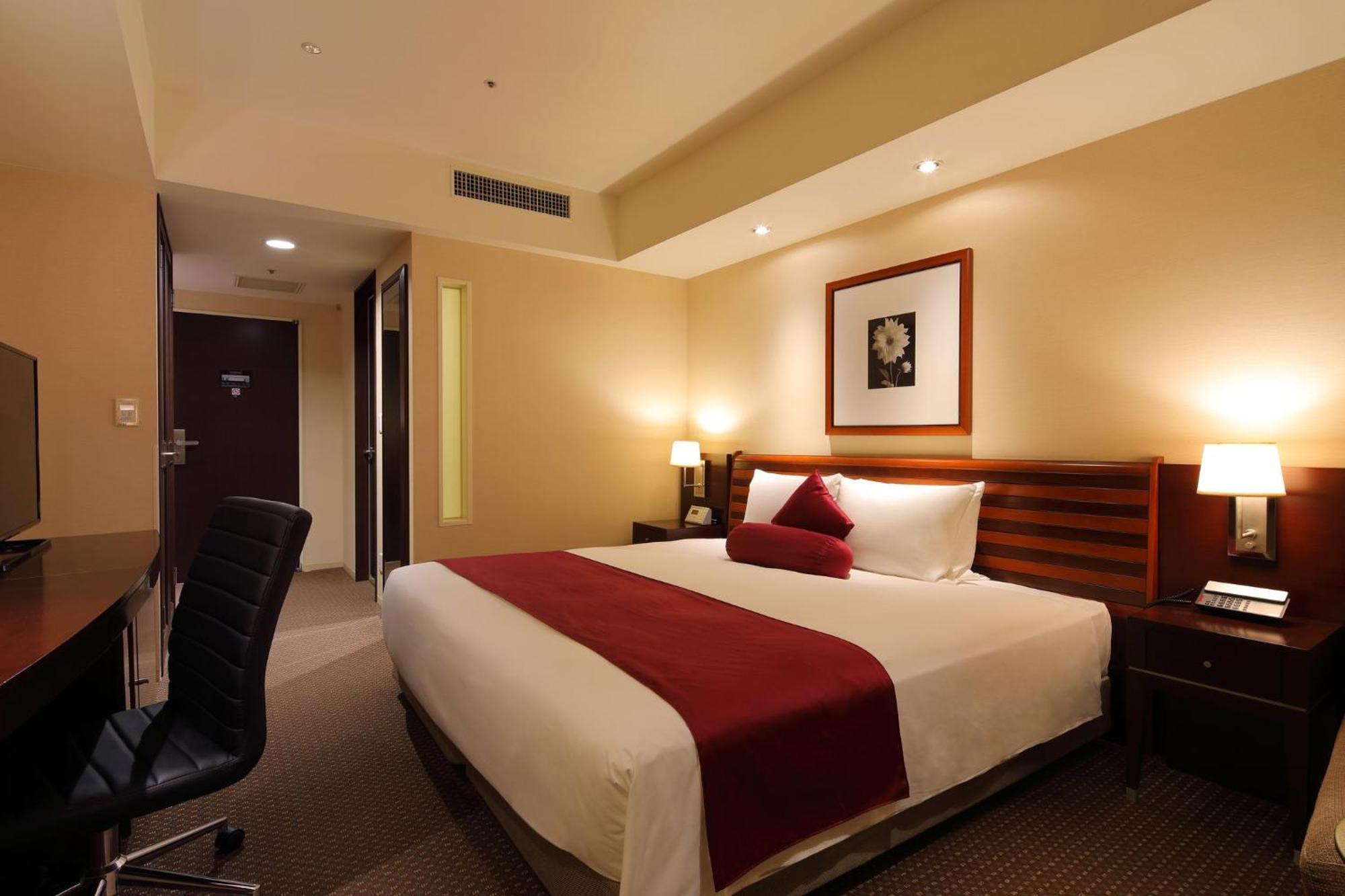 Ana Crowne Plaza Okayama By Ihg Hotel Exterior foto